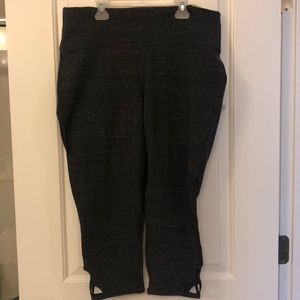 Old Navy Crop Work Out Leggings